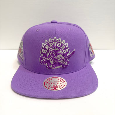 Mitchell & Ness NBA Watch Me Shine Toronto Raptors Snapback Hat