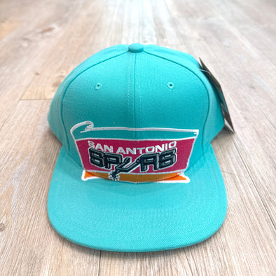 Mitchell & Ness NBA XL Logo San Antonio Spurs Snapback Hat